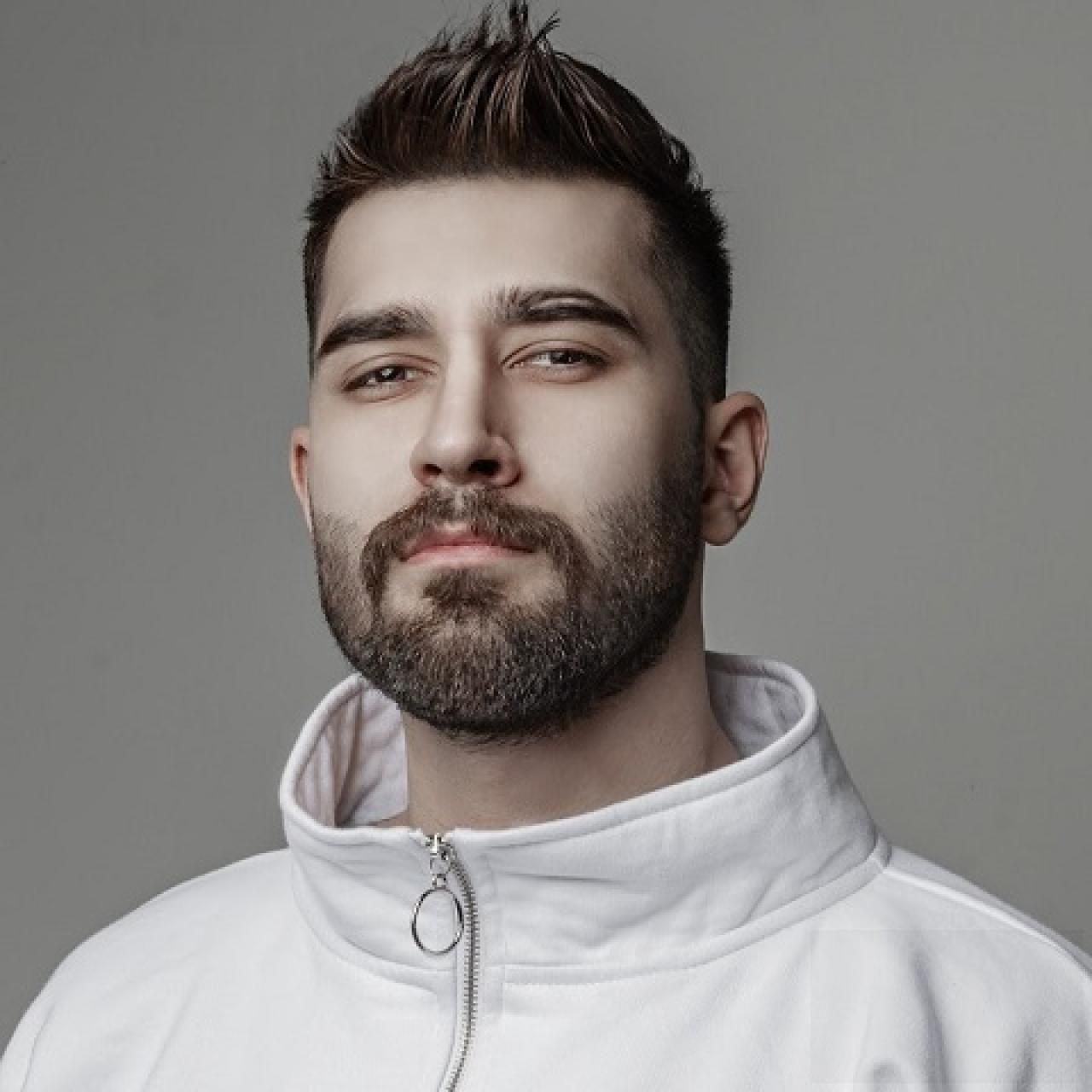 علی یاسینی قهرمان