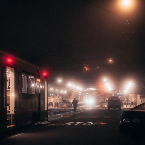 امیر حاجی پور اون سیاه قشنگه و ناز میاره دل میبره