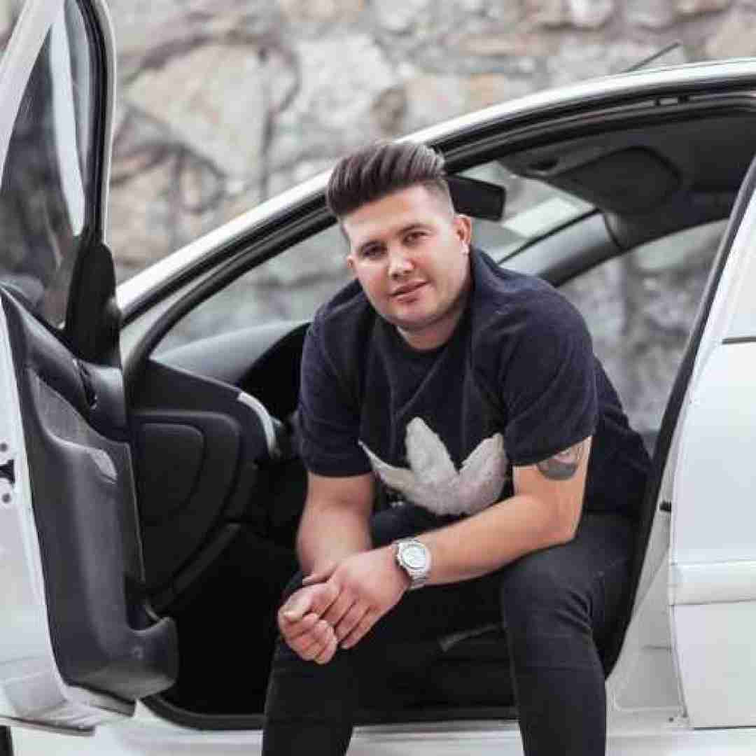 علی احمدیانی برو برو قبلگه ی خوم طاقت نیرم