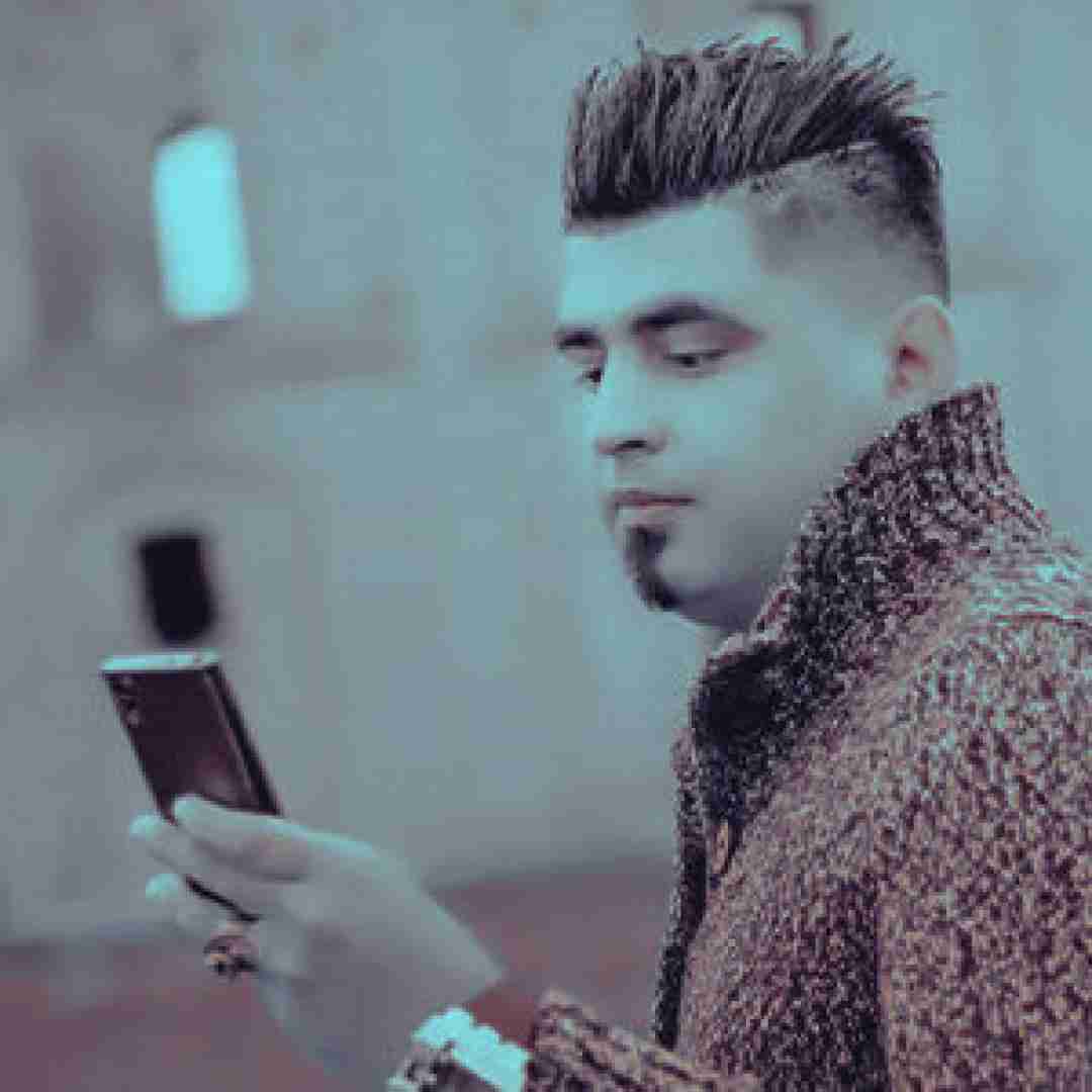 حمید آرشام آموزا