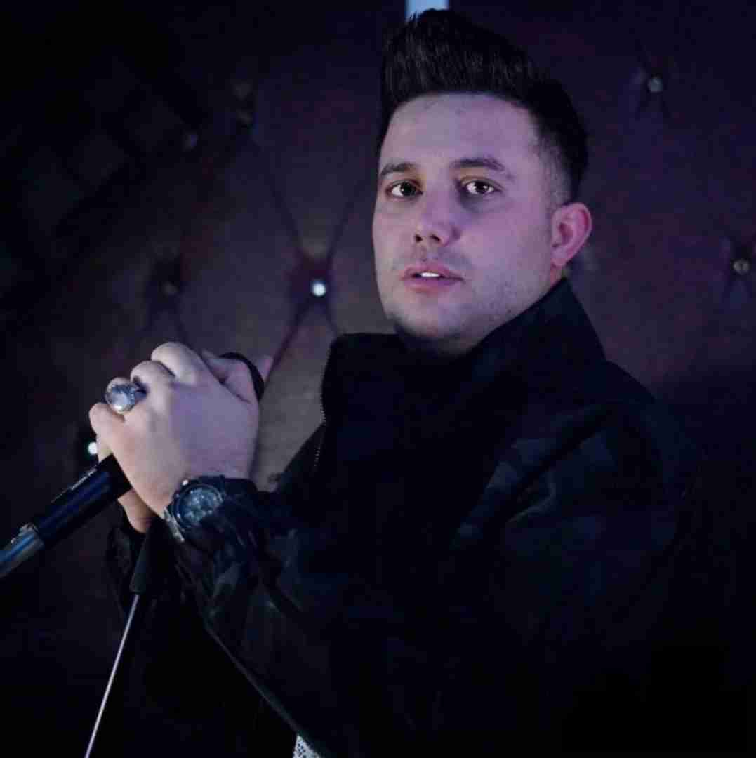 علی احمدیانی بغض کردمه هوا خوری شیتم کردیه کوپ کردمه