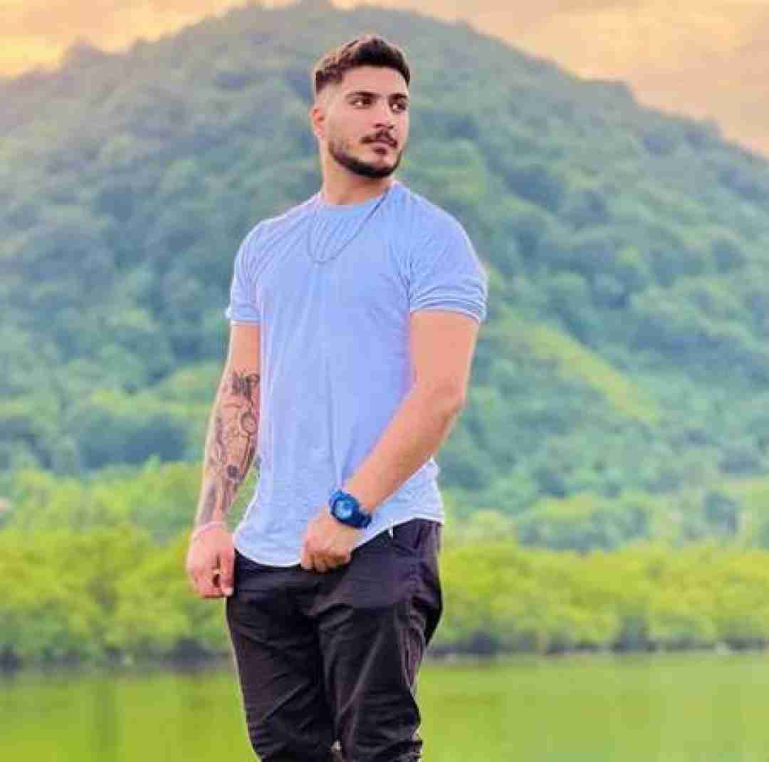 آرمین برمایه نمیدونم