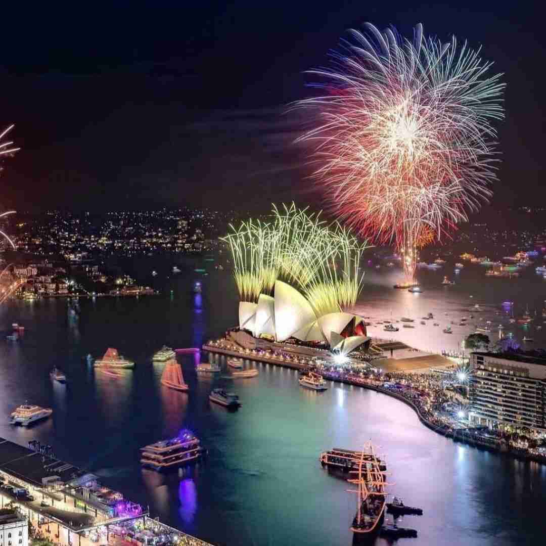  یه دریا توی چشماته ببین چه چشمایی داری