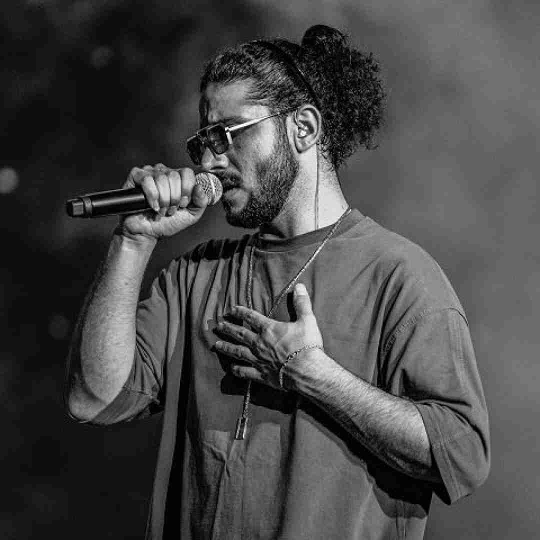 احسان دریادل بیا و اینجا تو سهم من شو تو منکرم نه