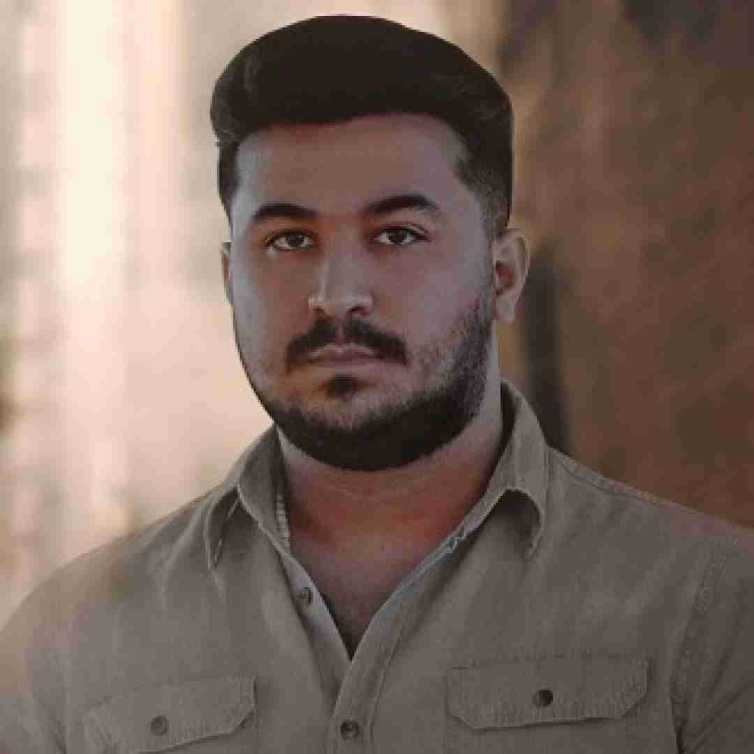 رضا کرمی تارا به هر دری زدم نشد خو مگه کوری