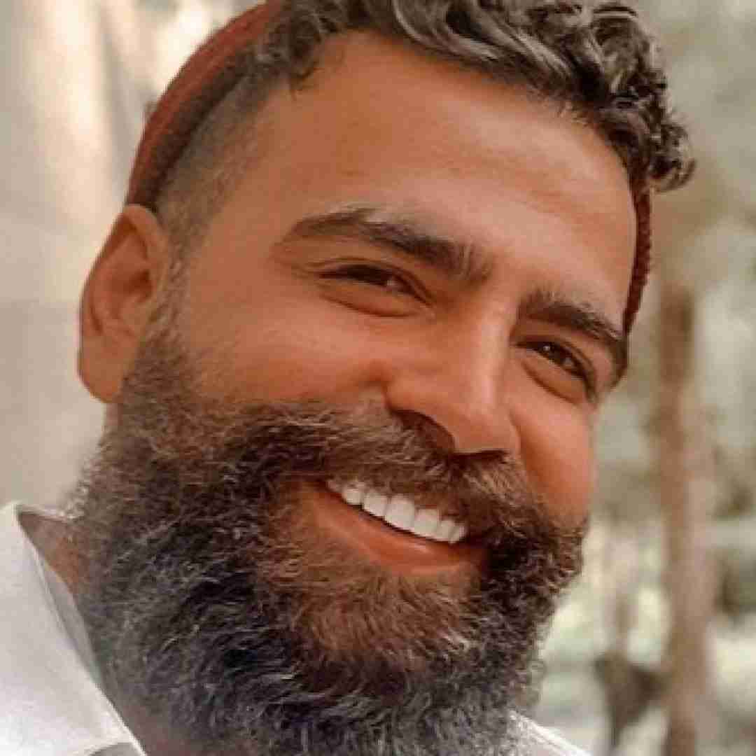 معین زد گفتم نرو نرو زدی زمین حرف منو