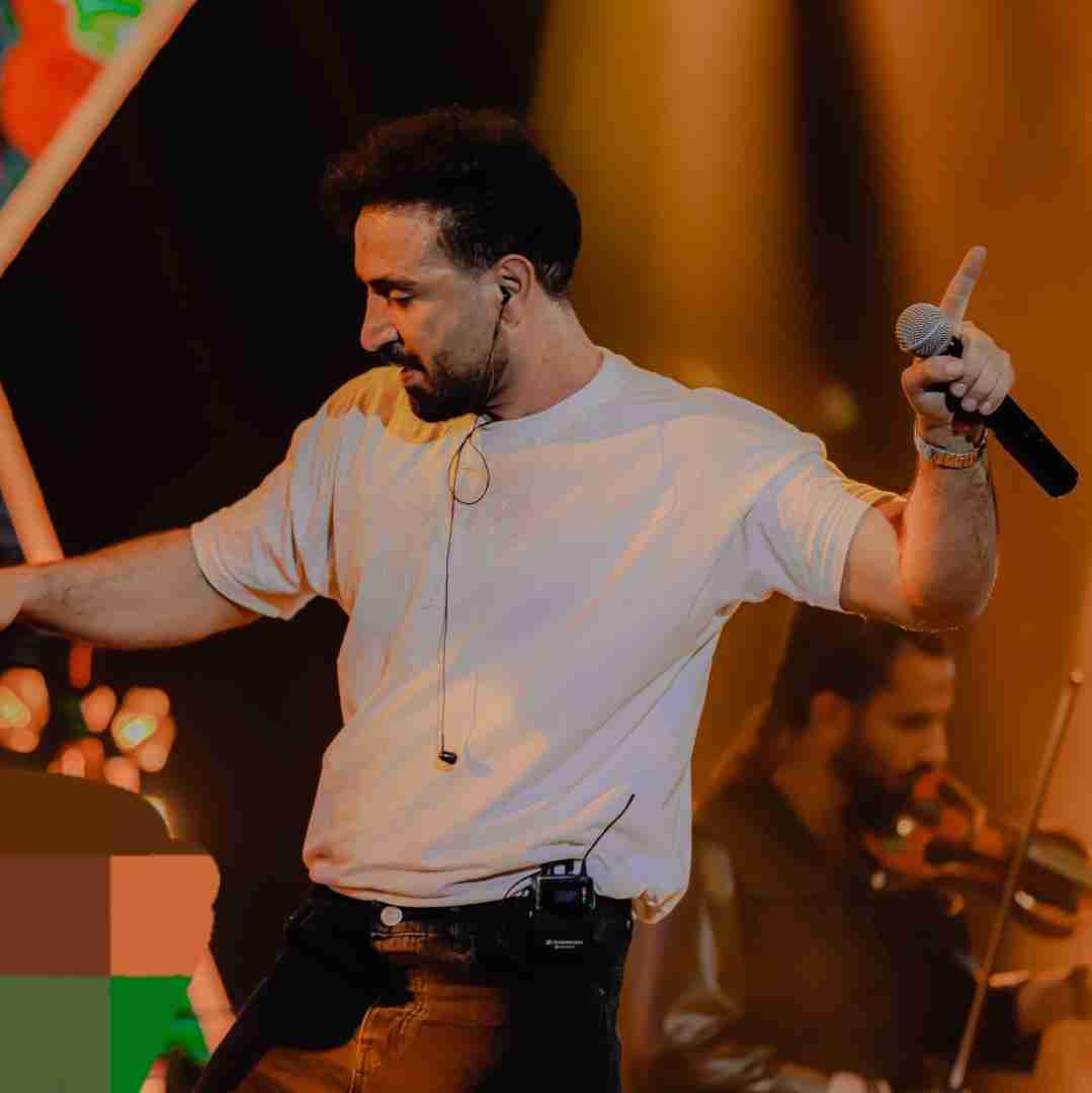 احمد سلو ﻣﻦ راوی دردم ﺗﻈﺎﻫﺮ ﻣﻴﻜﻨﻢ ﻣﺮدم