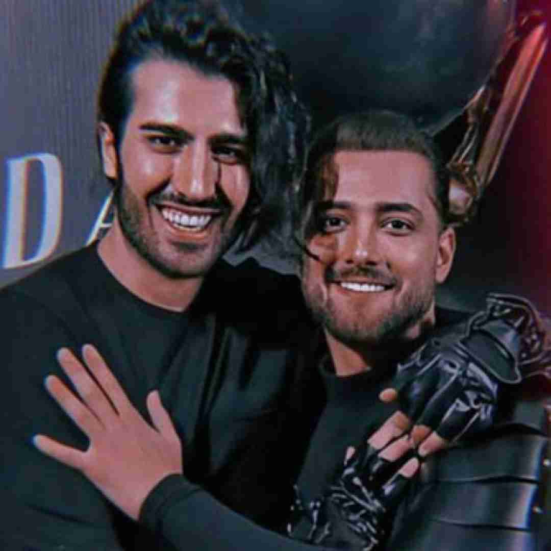 ماکان بند از دستت میدم و یه دیوونه از آدمی که میشناختی میمونه