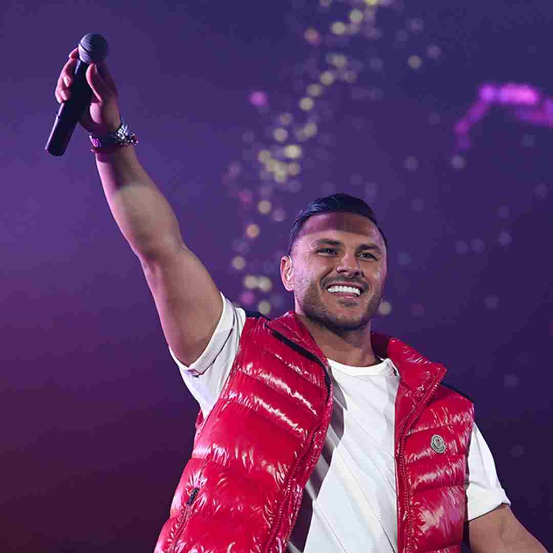 آرمین زارعی من که میدونم هنوز واسه تو فرق دارم