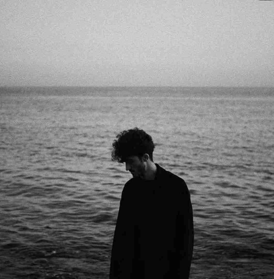  در‌ آوردی دیگه شورشو جونشو ندارم دیگه بجنگم باهات