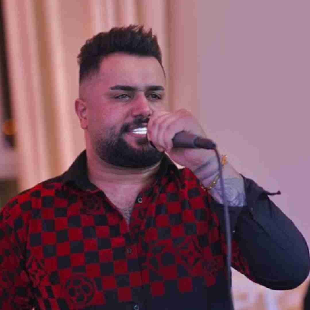 بهنام حسن زاده یه دختر دارم شاه نداره صورتی داره ماه نداره