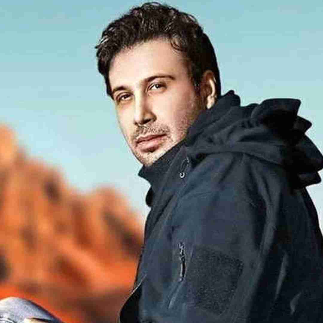 محسن چاوشی تویی که رو نقابتم دوباره صورتک زدی