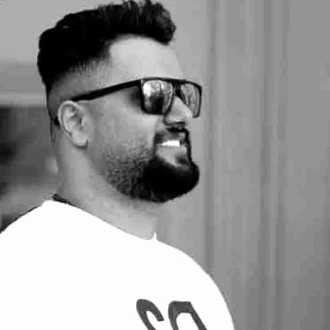 بهنام حسن زاده مادر