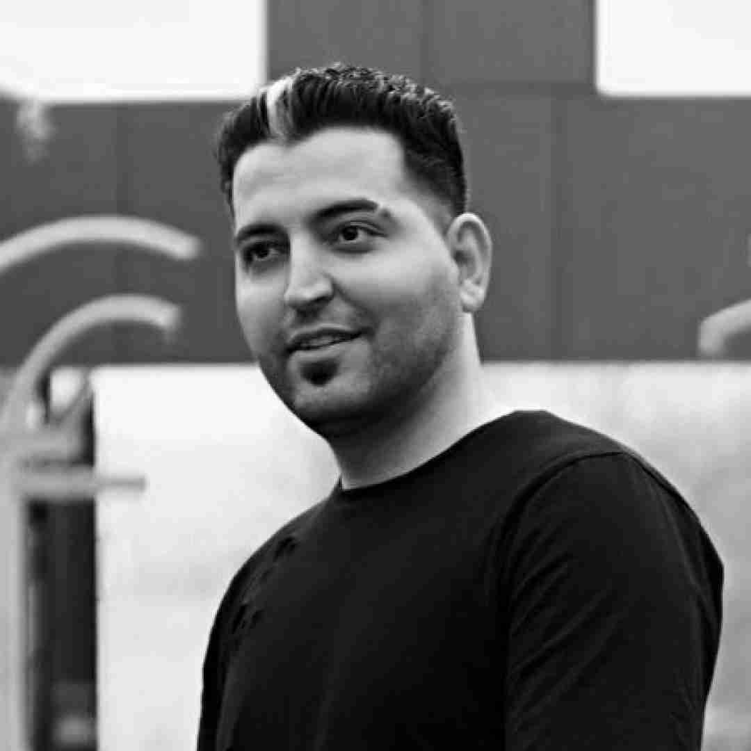 پارسا محمدی یه تفنگ یه فشنگ خود بکه راحتم