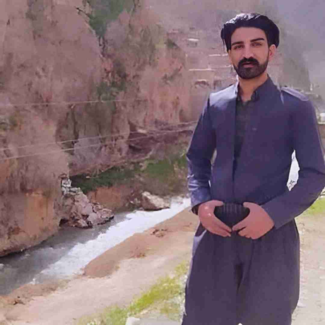 میلاد غلامی آوارم باور نیکی بچو بپرس دربارم