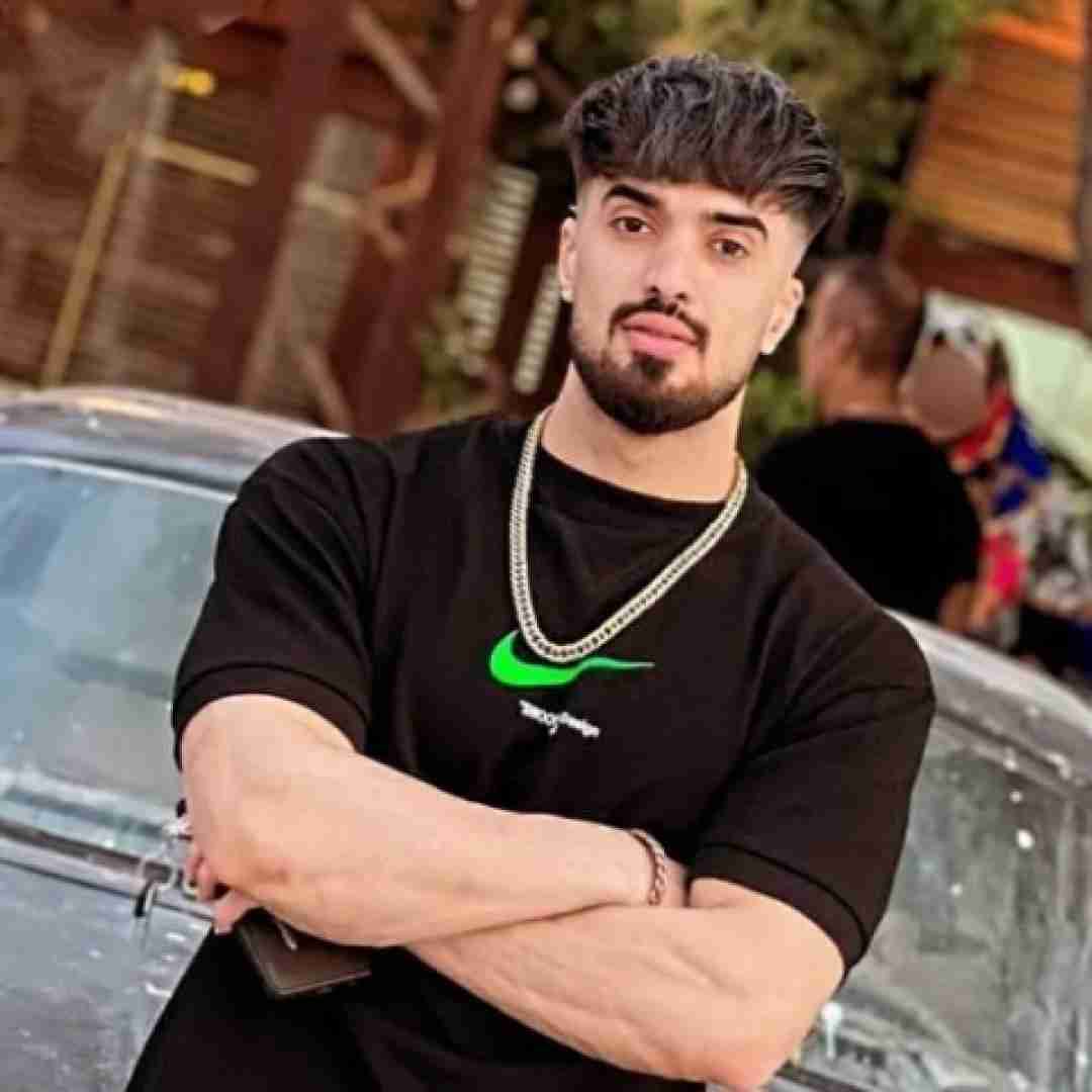 علی رستمیان چقد بهم میومدیم چشمون زدن گلم