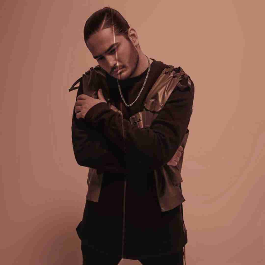 نیواد دﻳﺪی زدی زﻳﺮش دﻳﺪی ﮔﻔﺘﻢ