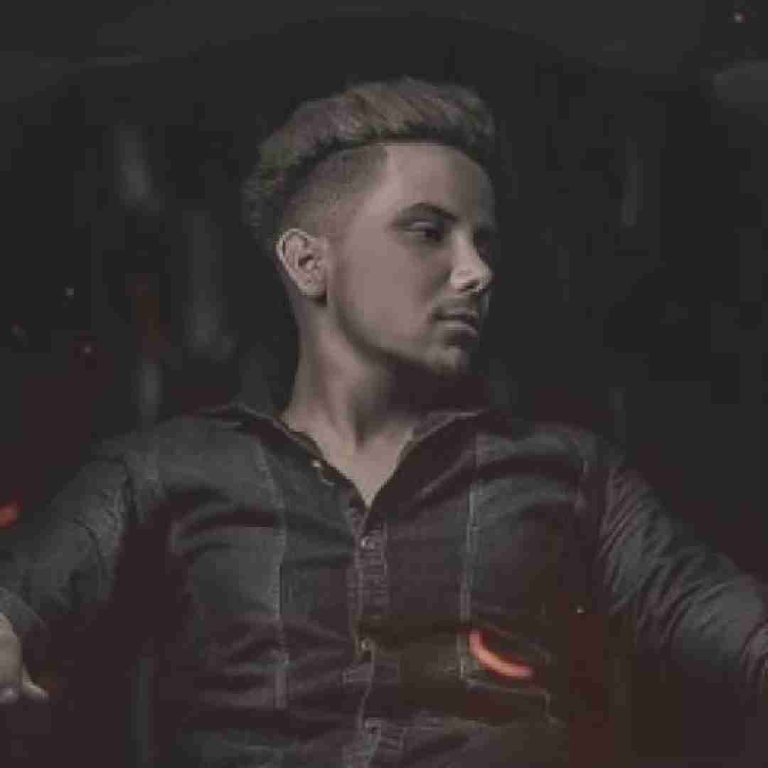 ارشاد این آدم هنوز تو همون درداشه