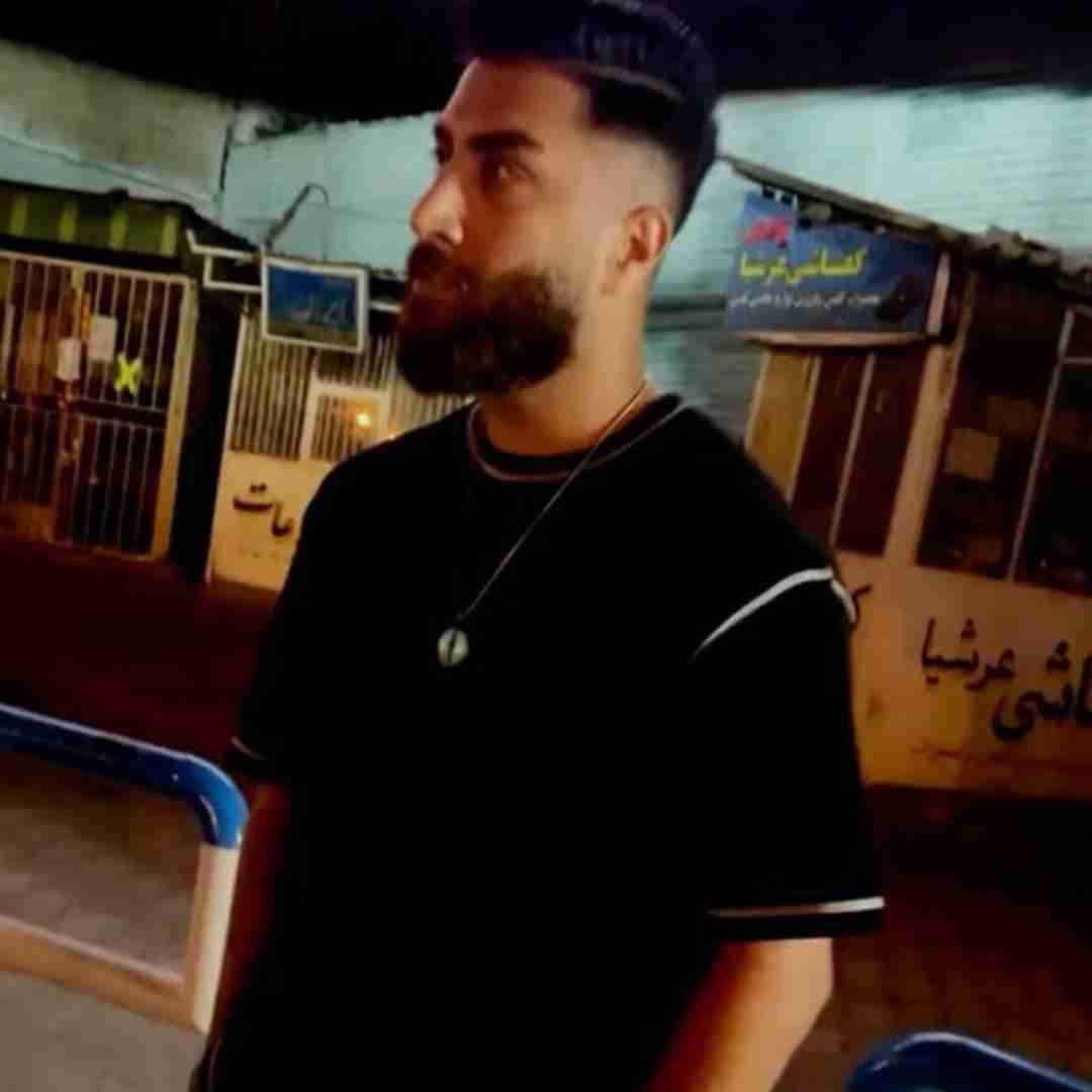 علی رمضانپور لا لا لا لا لا همه سوت و جیغا
