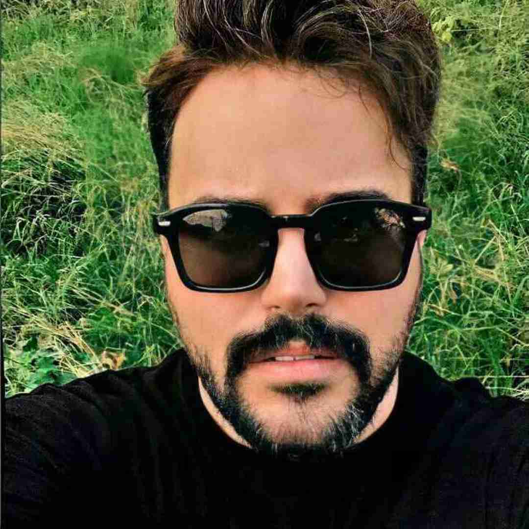 علی عبدالمالکی خیلی دلتنگم از عالم و آدم گله دارم