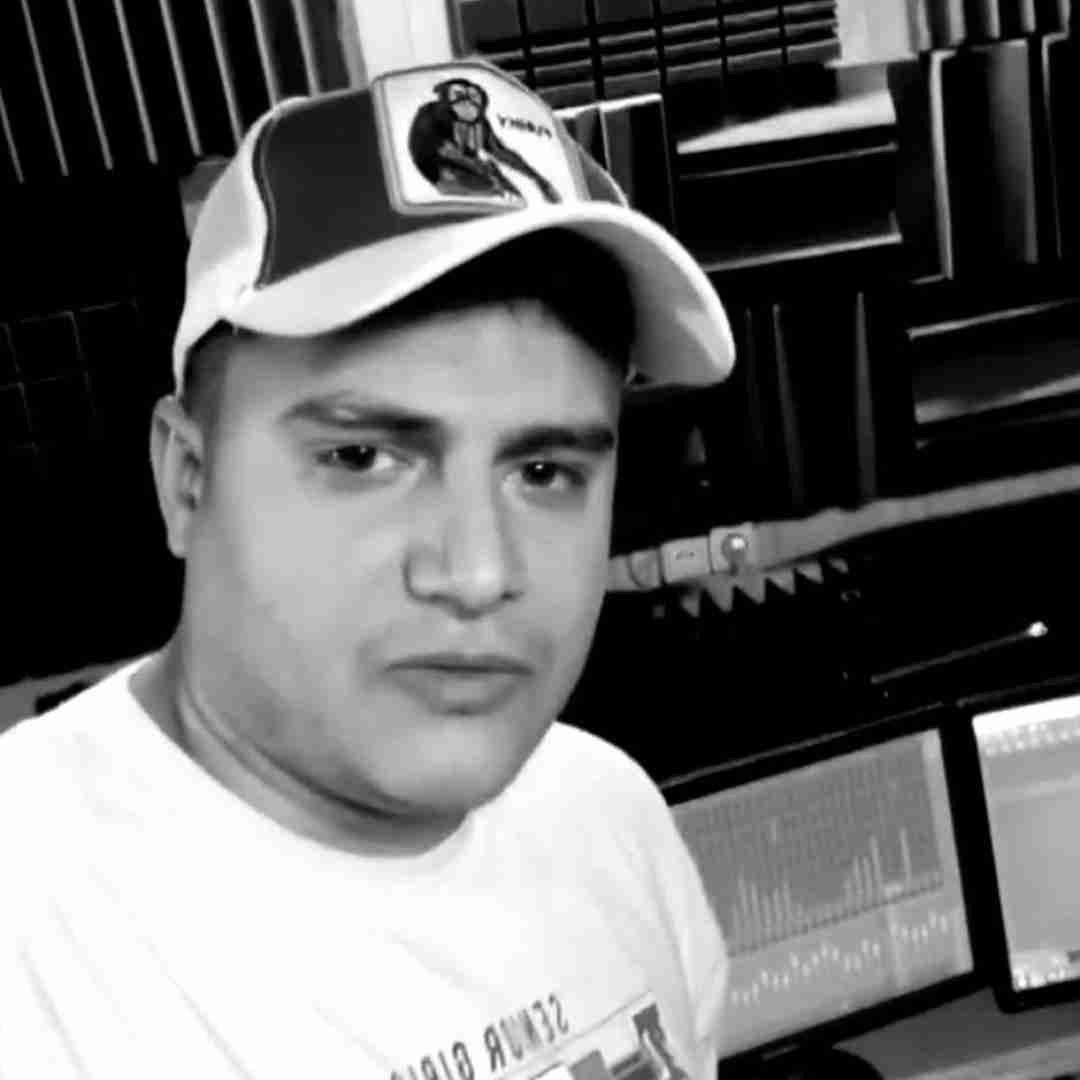 رامین کرمی نفس گرانه تو بازار شبم بیا تا این دلتنگی