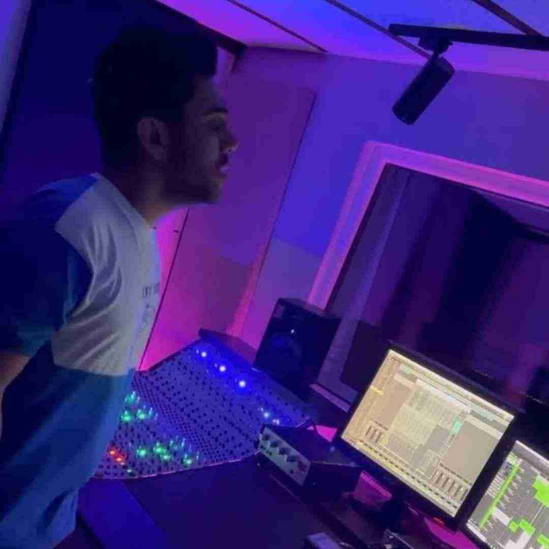 فرهاد نامداری ایجو نبودی روز اول دیدمت فرشته بودی