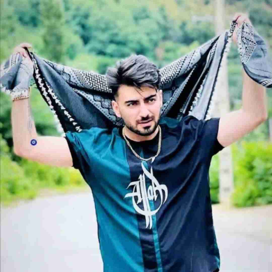 رامین تجنگی چشاش شده دوام نگاش مثل مورفینه برام