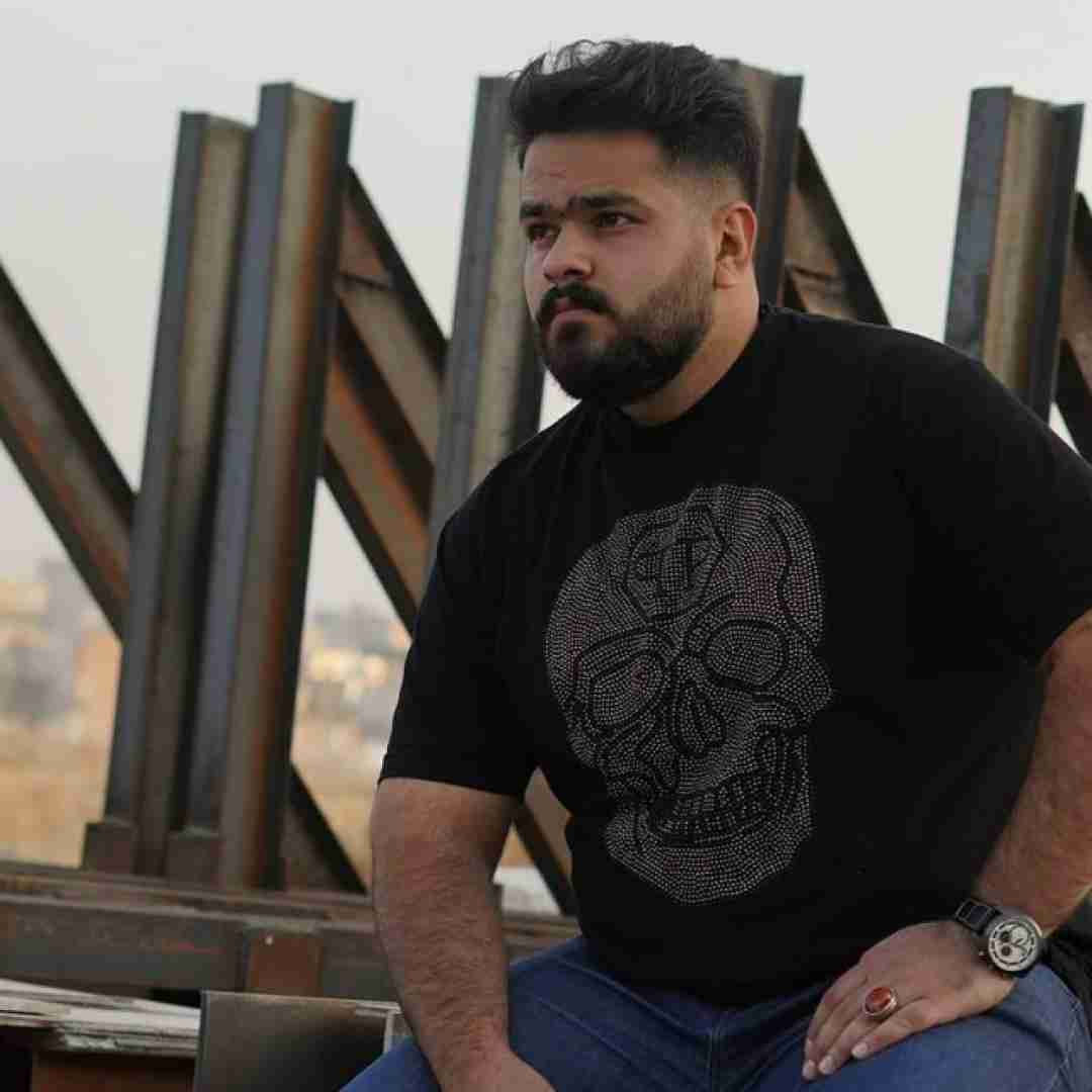 مهدی شریفی یار تک بتم زدم به دندان کسی مرهم نشد