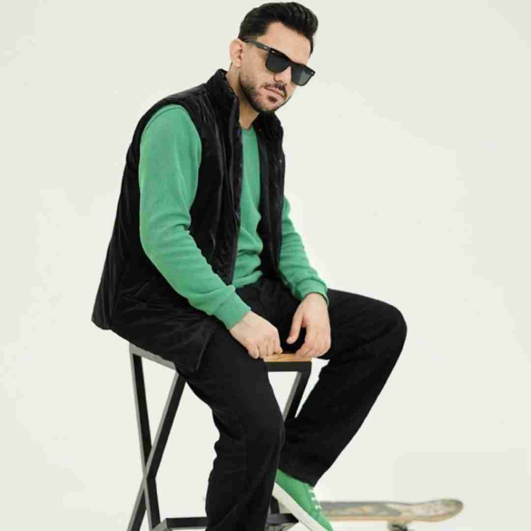 پیام عباسی بعد مه با کی سرت گرم شده