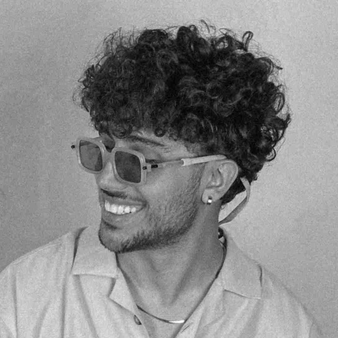 بابی بیسچاری توی ویس کاله تکست میده