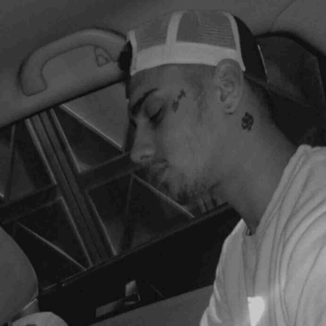 شایان یو اصلا حواست نی حتی کجا میخوابم