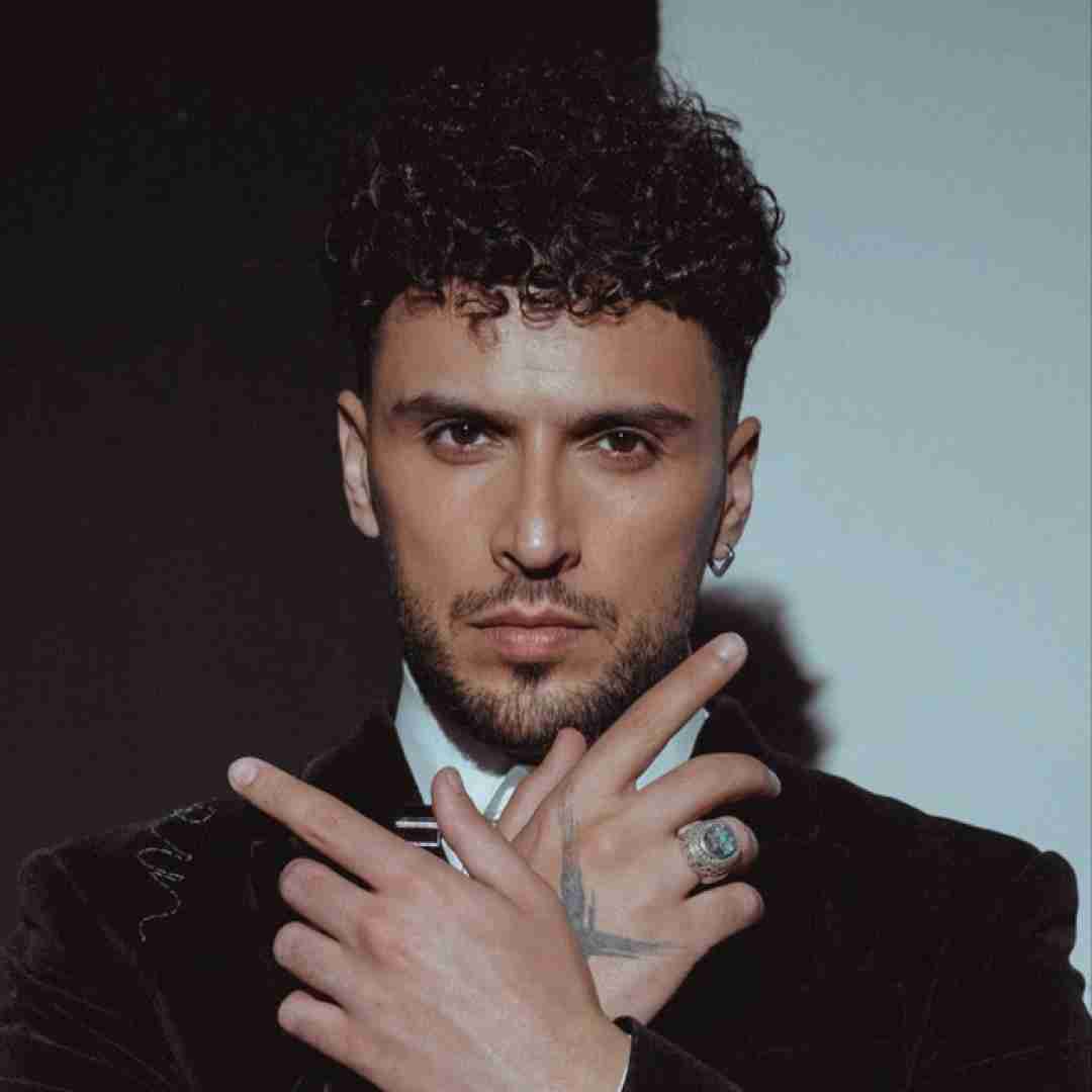 سیام کافامین ایچی آلو آلو بنی دور دور