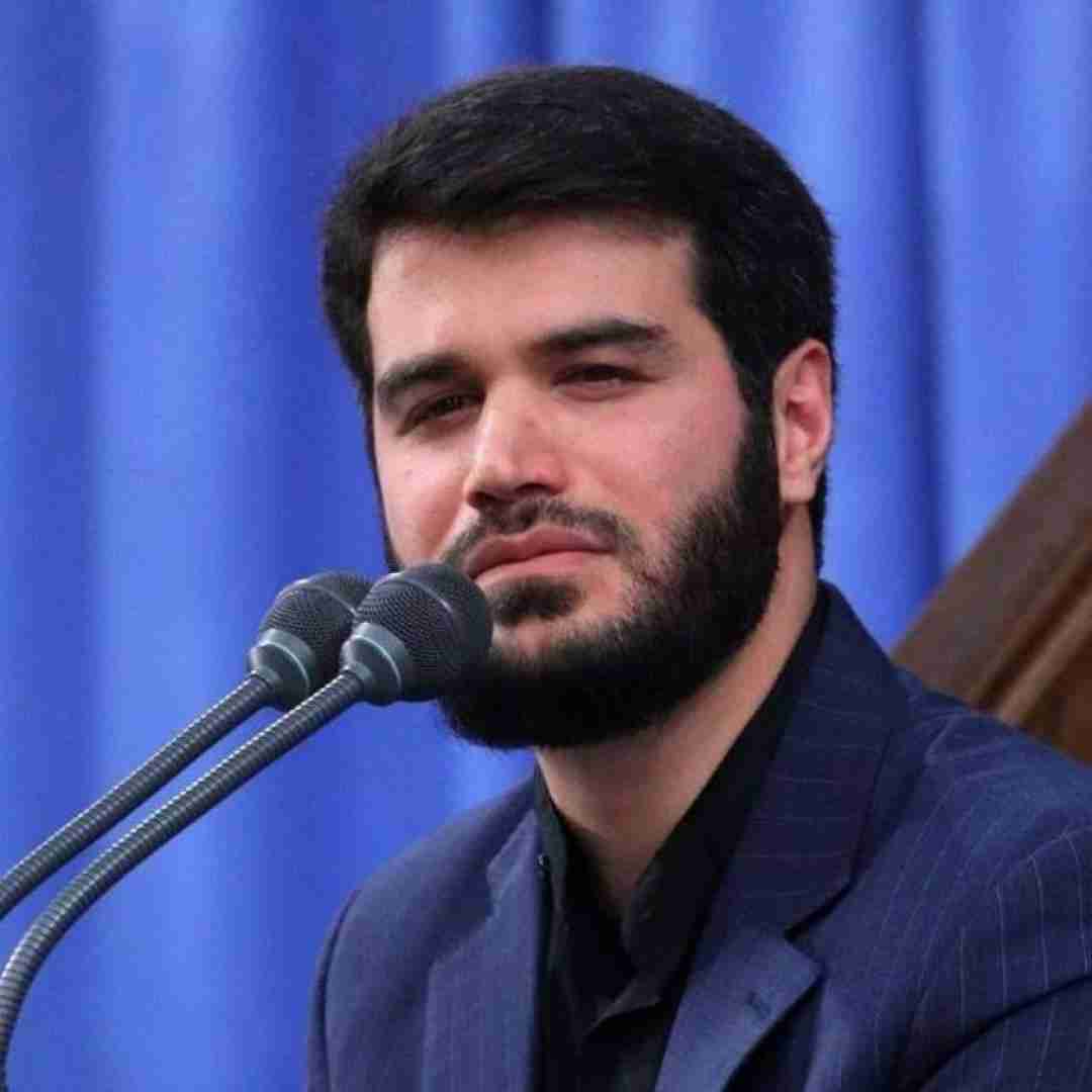 میثم مطیعی غرق در خون می آید شهیدی بی سر