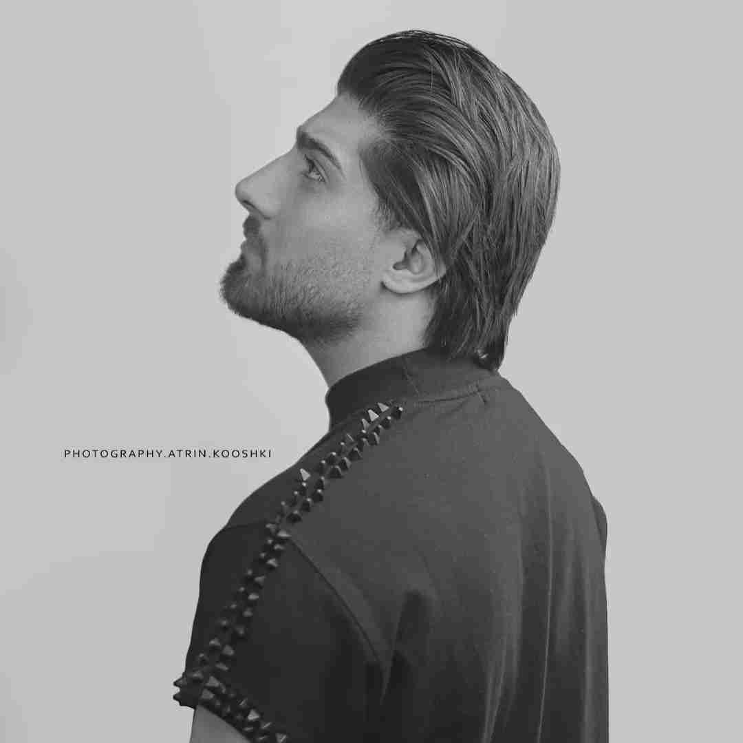 امیر لیام هم دوست دارم هم بیزارم ازت خودم کردم