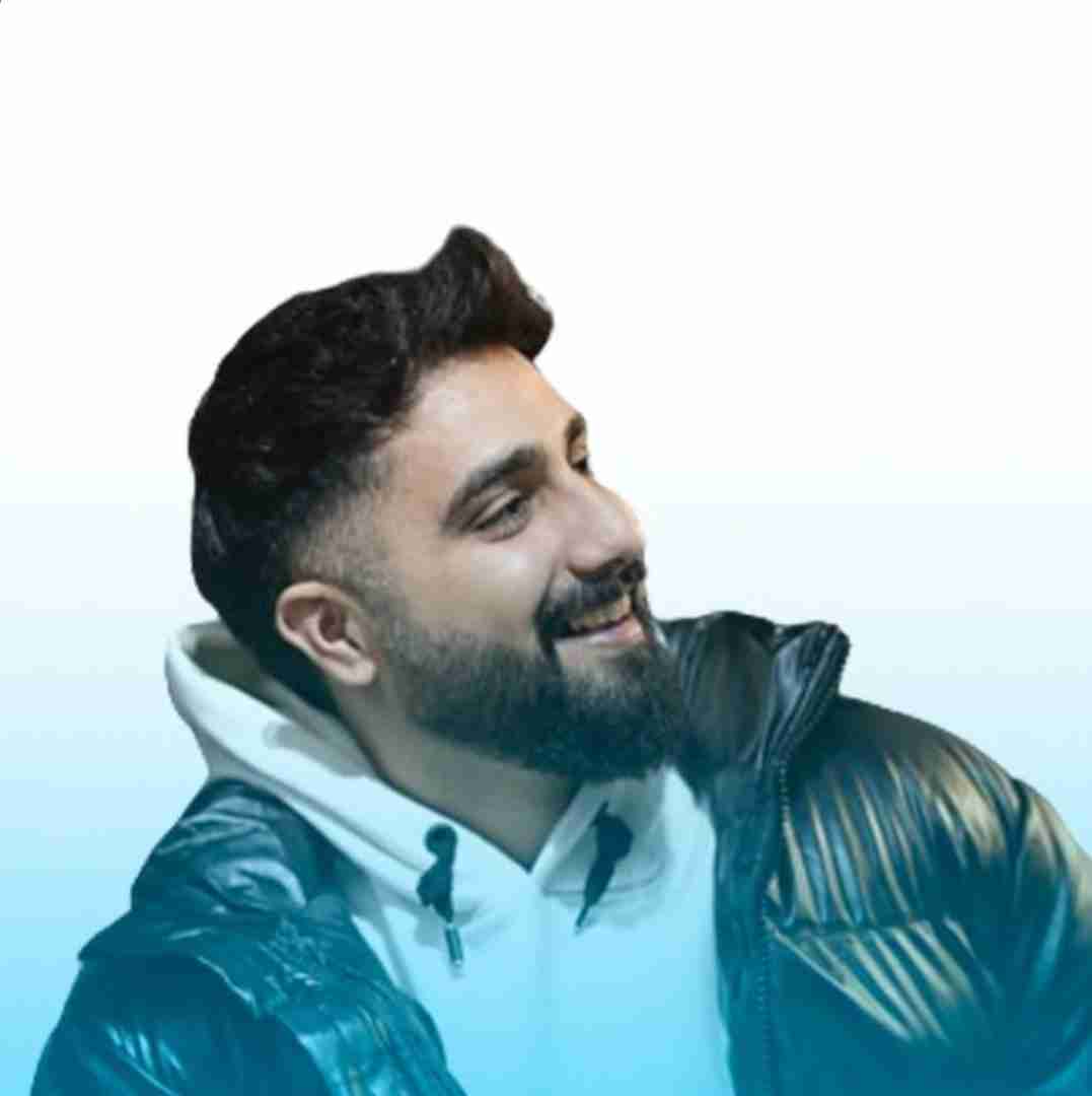 محمد امیری بحث کردم با خودم قهر کردم عکساته بغل کردم