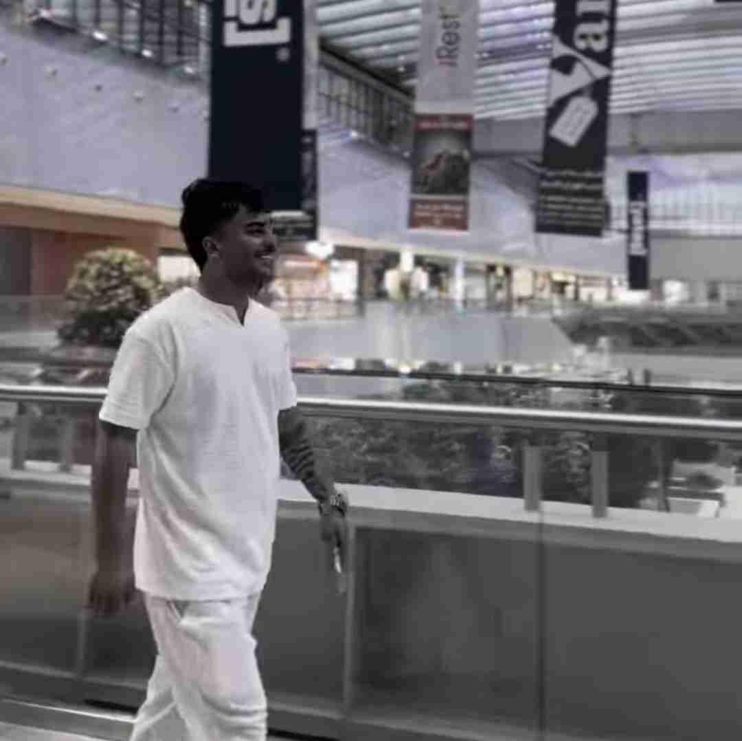 میلاد راستاد نفر اول لیست شیر من هر روز میچرخی هنوز