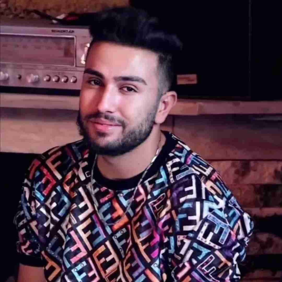 سالار صفرزاده ندیدم رو دستت وقتی بهت فکر میکنم