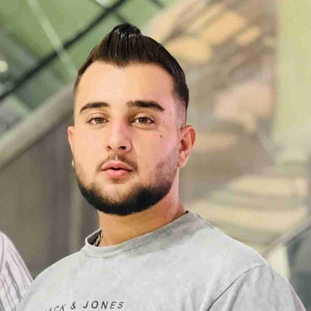 زکریا امینی پشت فرمانم کجام نمیدانم قره قاطی زدم