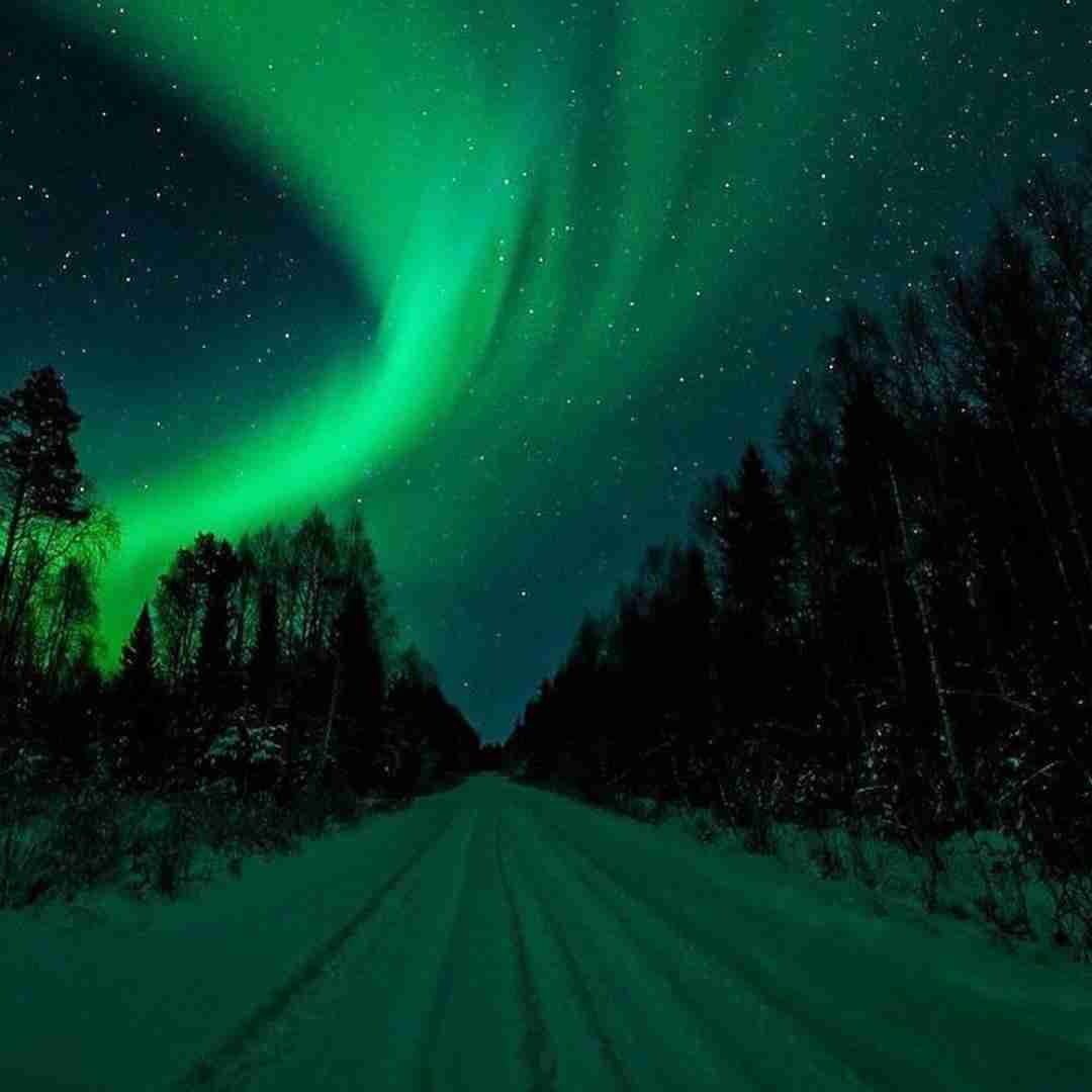 دیگه توی دنیا به چی اعتباره با صدای دختر