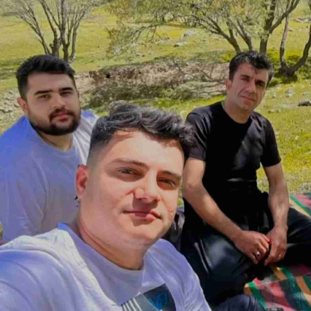 رامین کرمی لعنت و هرچی عشقه که و عاشقی بد دیمه