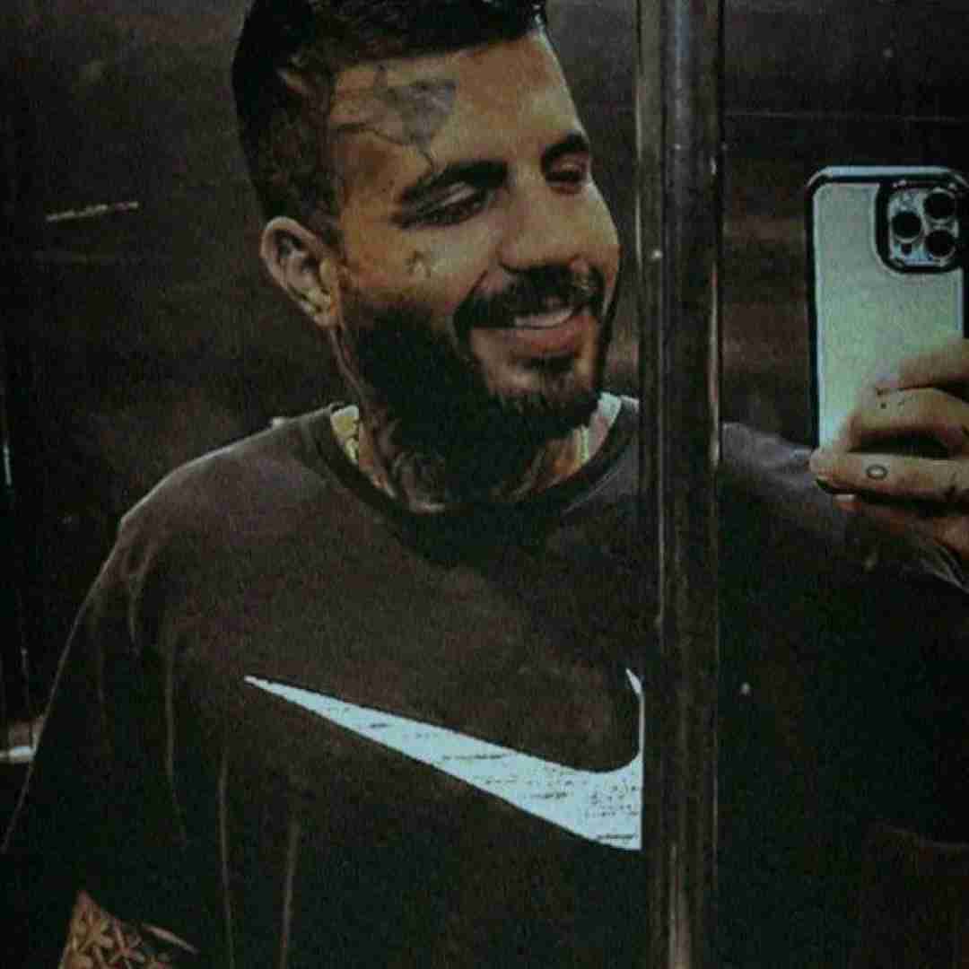 مهدیار مرد تنها