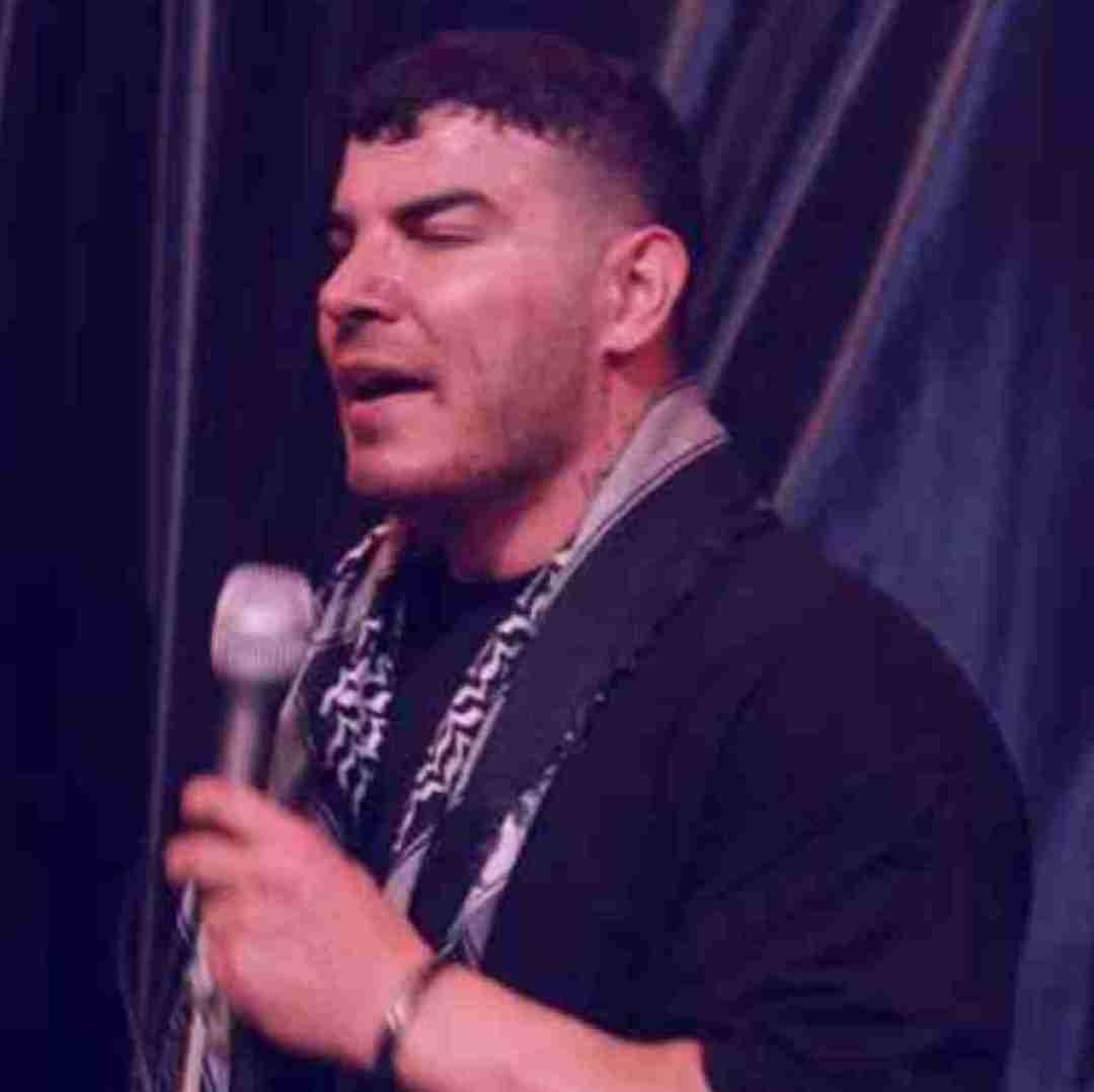 فرهاد فرهادی یه روژ نمازه مخونین یه روژ رقاصی