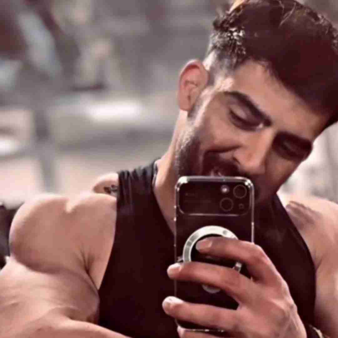 محمد محرمی درد بی درمونم چراغ تو خونم زانو زدم جلوت