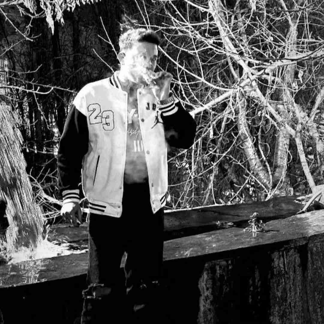 علی احمدیانی داره میره داره میره چشام که کور نیستش