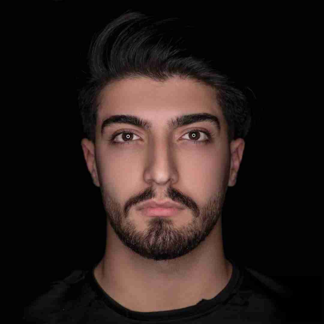 امیر لیام اتاق پر دوده تو مغزم شده قیام