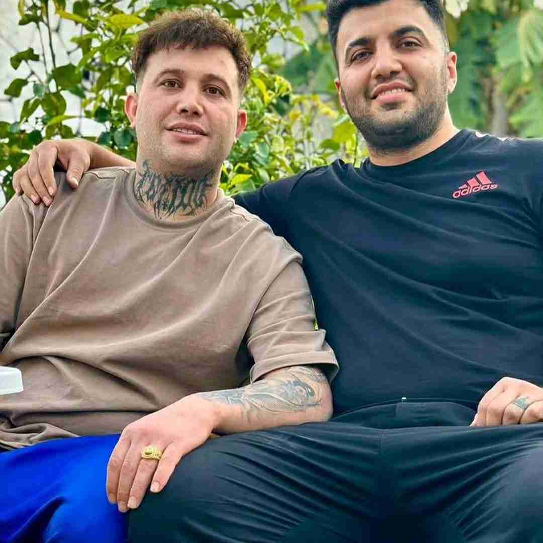 علی احمدیانی تو روشناییم ولی تاریکی مطلقم