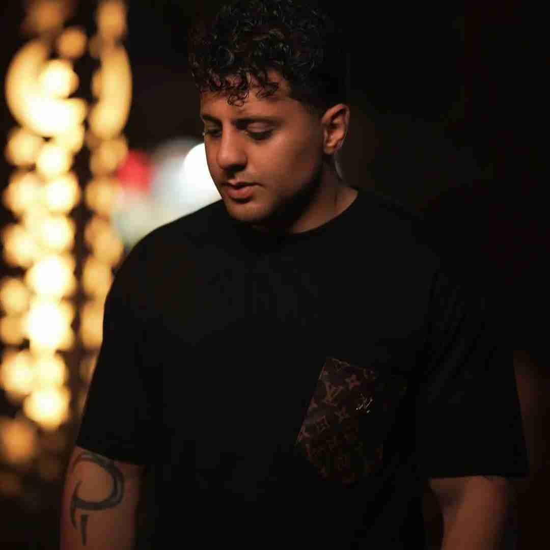 شهاب فالجی هی داره راه میری رو ای مخ ردی