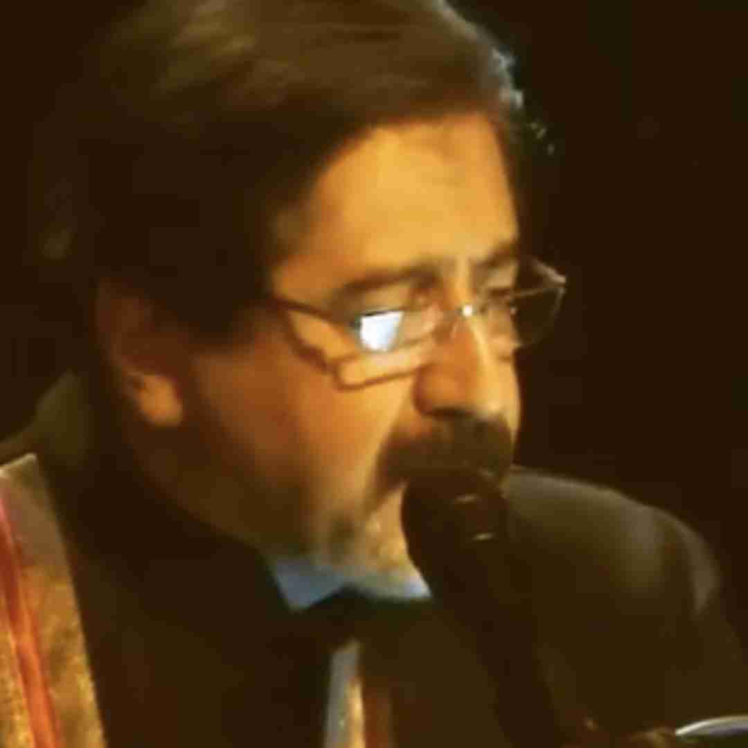 حسام الدین سراج بر گیسویت ای جان کمتر زن شانه