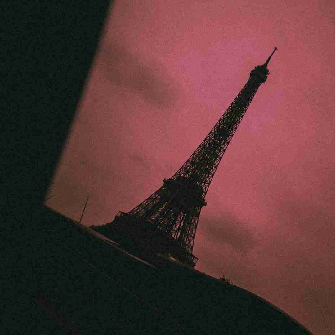  قد من نیستی با قد بلند