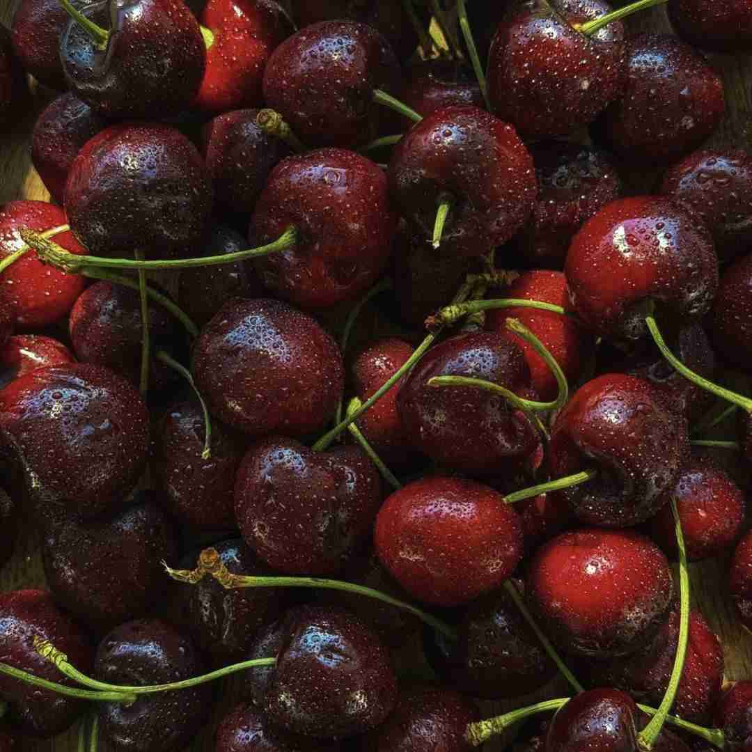  روی دیوار دل نوشتم لیلا تب دارم با صدای دختر اینستایی